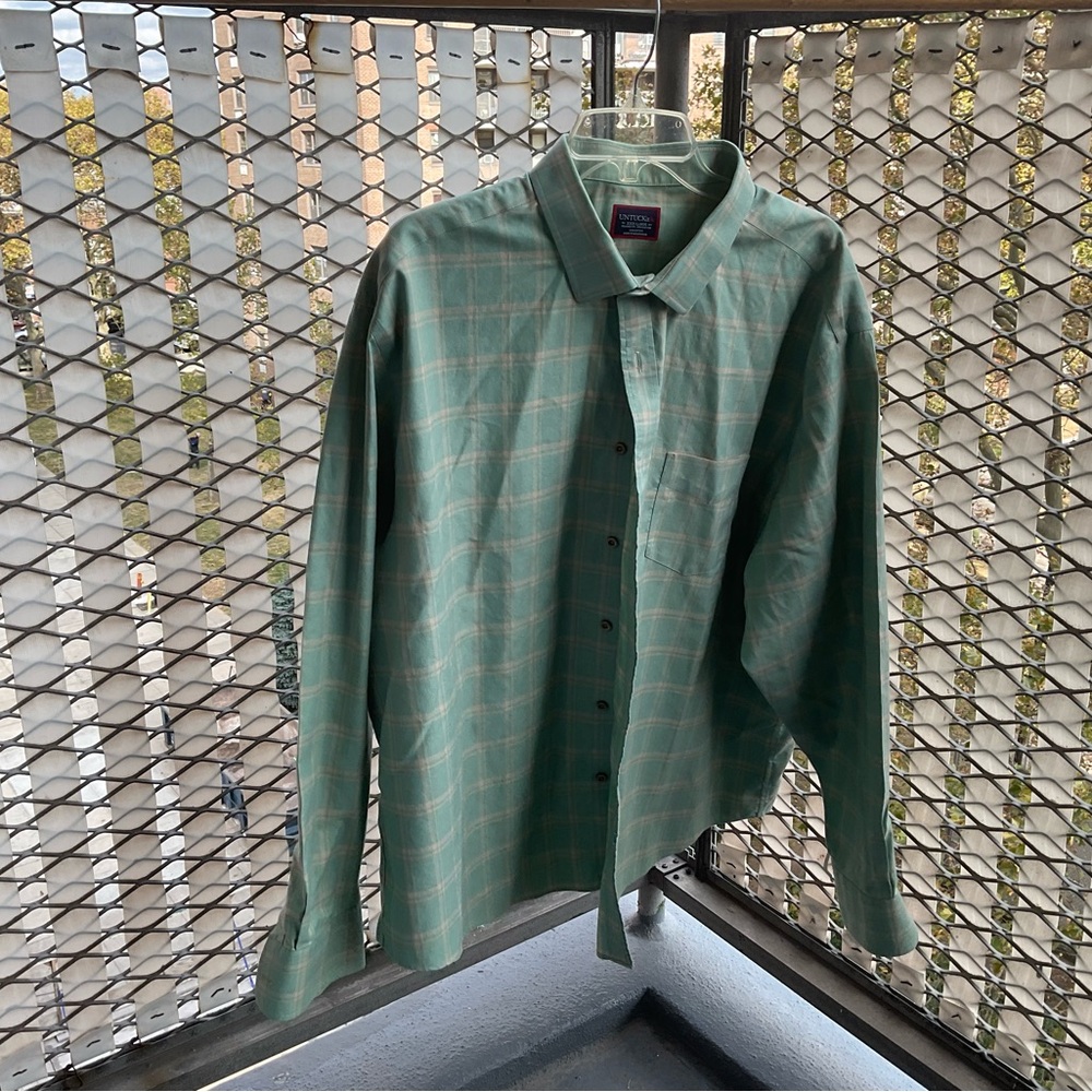 UNTUCKit Heavyweight Green Plaid Shirt